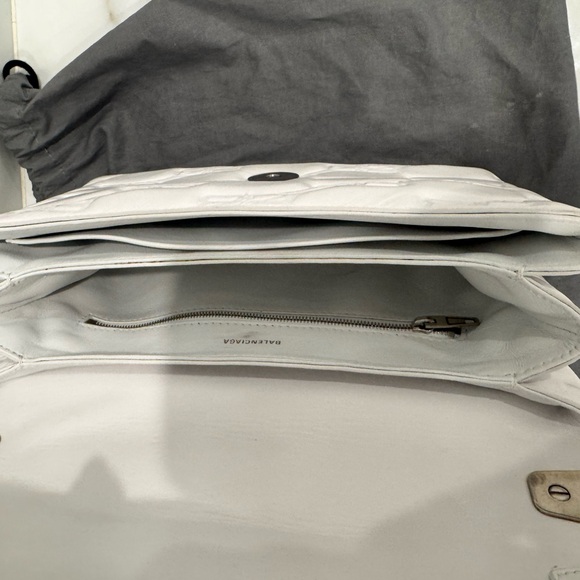 Balenciaga White Quilted Chain Bag🔥 - Picture 10 of 14